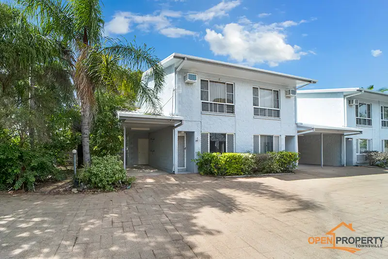 Main view of Homely townhouse listing, Unit 7/34 Park Lane, Hyde Park QLD 4812