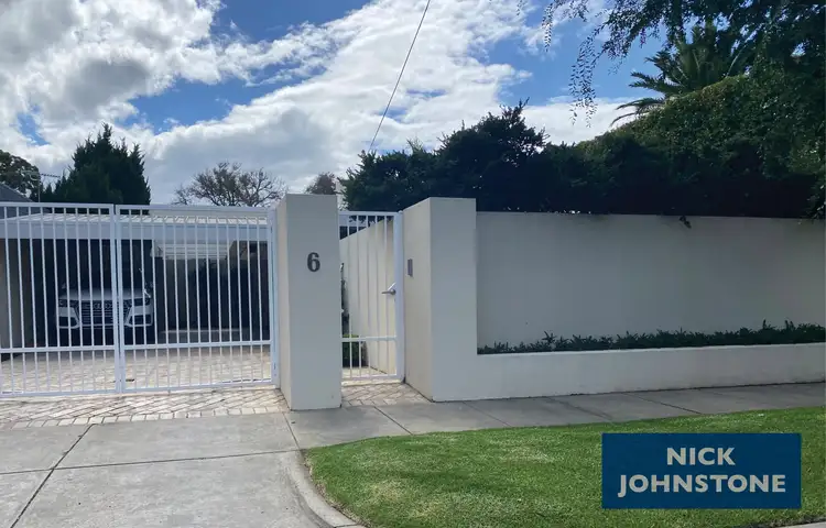 6 Kent Ave, Brighton VIC 3186