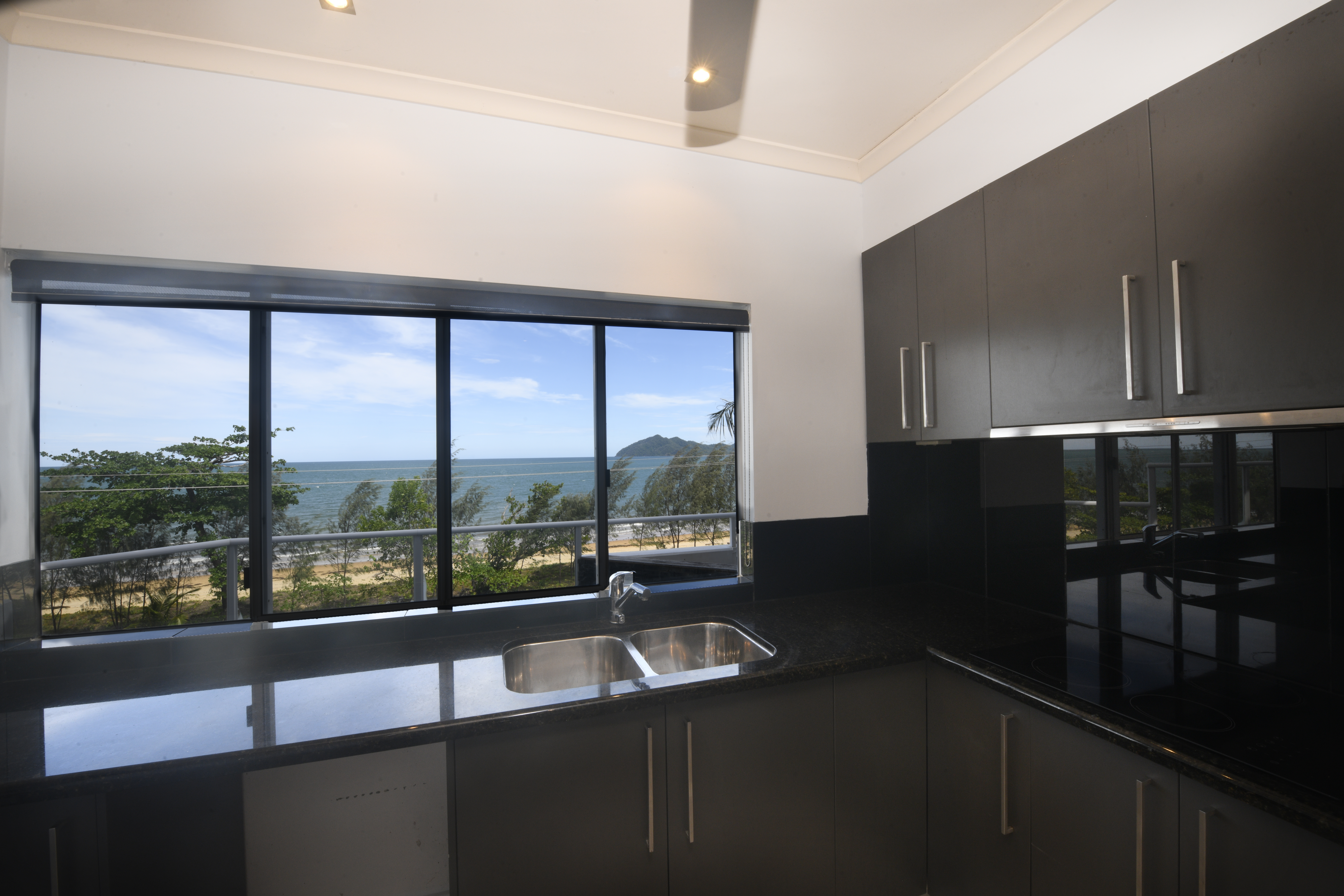 Seventh view of Homely unit listing, Unit 14/69 Banfield Pde, Wongaling Beach QLD 4852