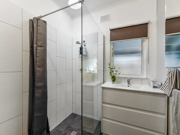 Sixth view of Homely semi-detached listing, 54 Portland St, Penola SA 5277