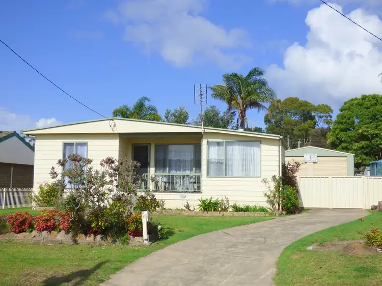 14 Lakeside Dr, Eden NSW 2551