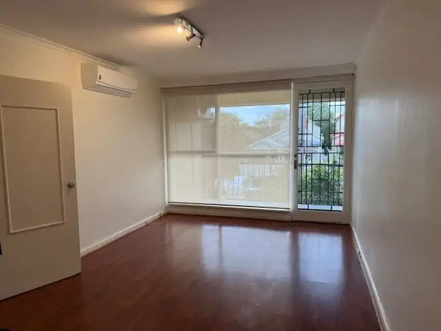 Unit 9/12 Schofield St, Essendon VIC 3040