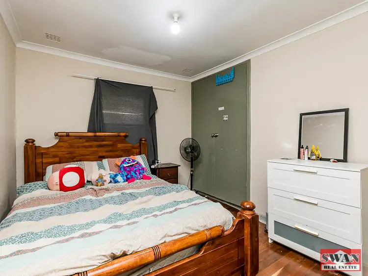 Seventh view of Homely house listing, 14 Dickson Dr, Middle Swan WA 6056