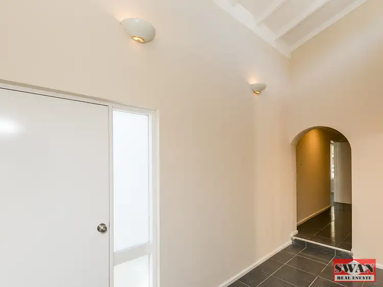 Sixth view of Homely house listing, 8 Woodbridge Cl, Swan View WA 6056