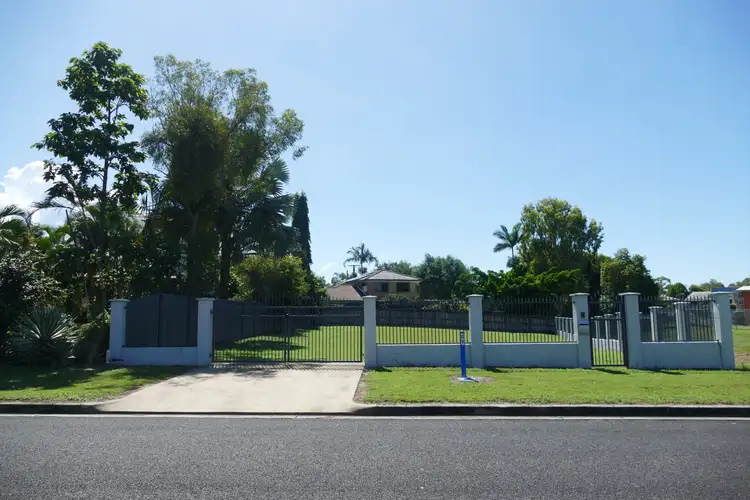 2 Albert Street, Cardwell QLD 4849