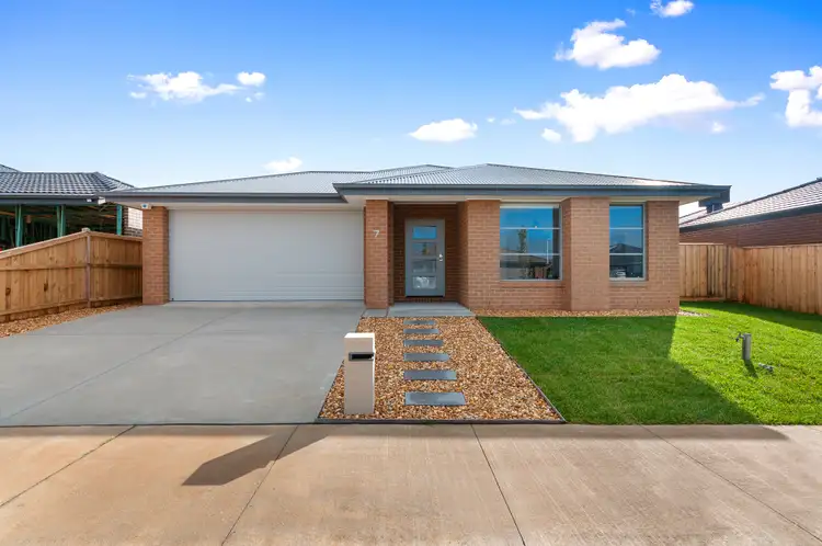 7 Carisbrooke Dr, Warragul VIC 3820