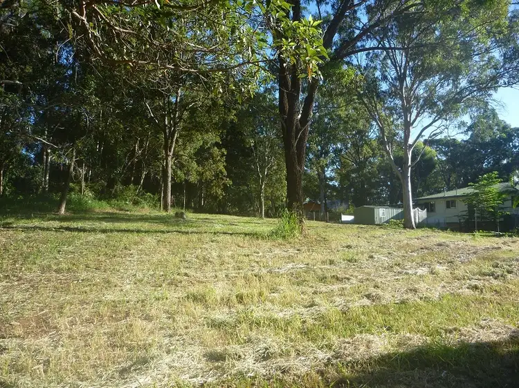 13 Castle Dr, Russell Island QLD 4184