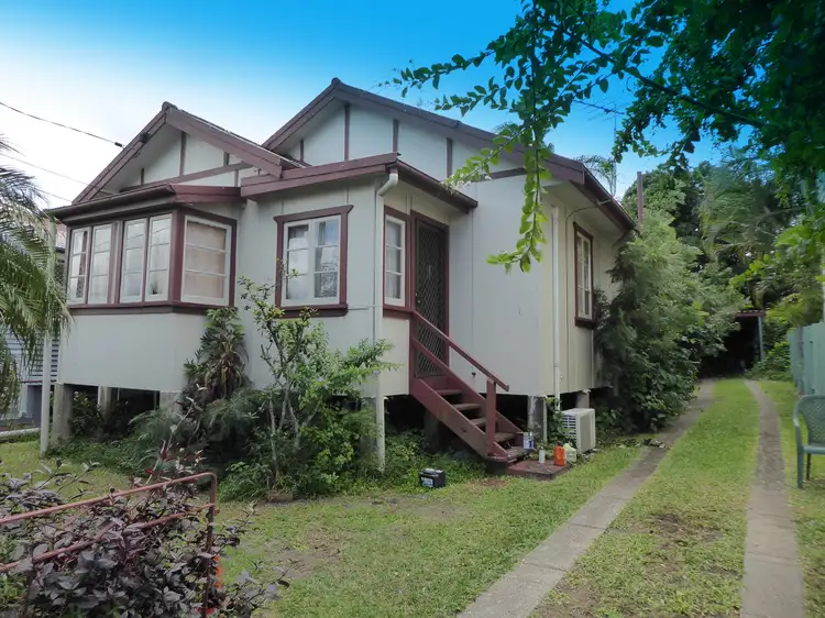 8 Sydney St, Redcliffe QLD 4020