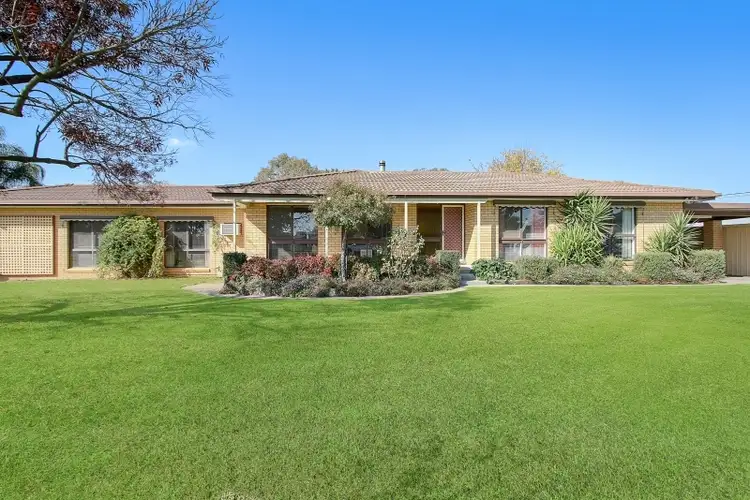 138 Larmer St, Howlong NSW 2643