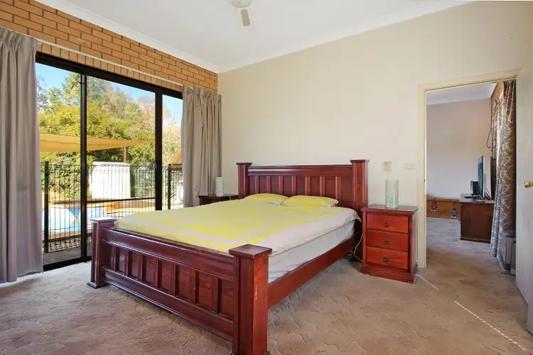 Sixth view of Homely house listing, 138 Larmer St, Howlong NSW 2643