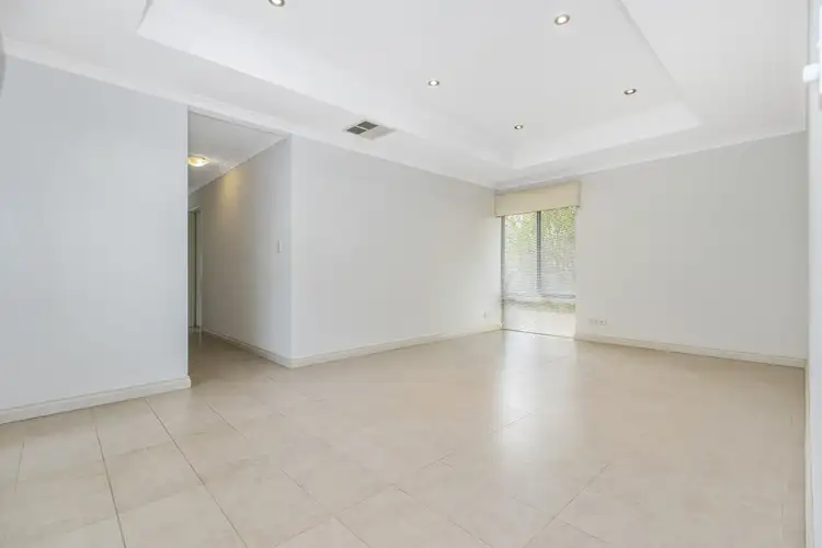 Second view of Homely house listing, 4 Idaho Ct, Landsdale WA 6065