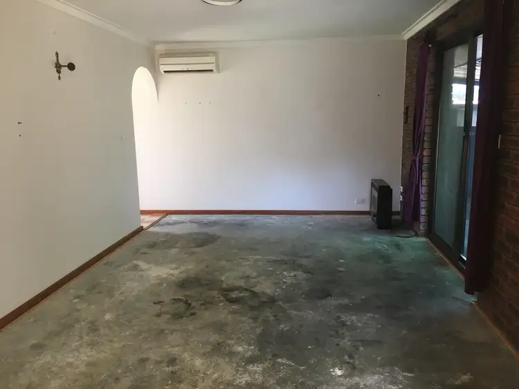 Sixth view of Homely semi-detached listing, 3B Abingdon Rd, Swan View WA 6056