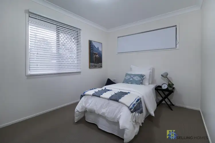 Sixth view of Homely house listing, 2 Castle St, Goodna QLD 4300
