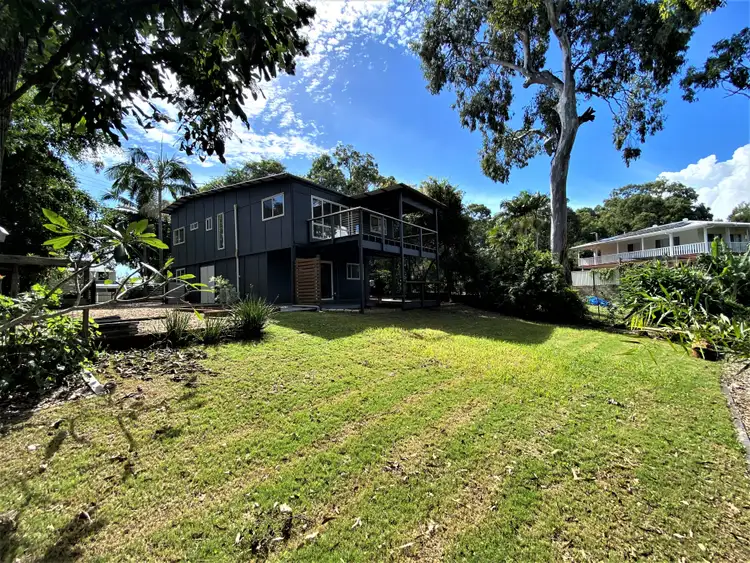Fourth view of Homely house listing, 2 Waterside Dr, Macleay Island QLD 4184