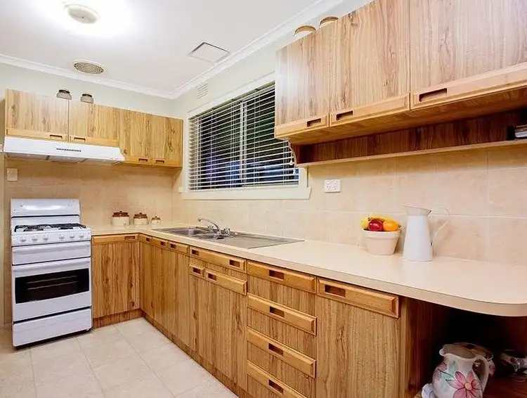 Fifth view of Homely house listing, 24 Brentwood Drive, Avondale Heights VIC 3034