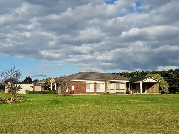 157 Hoyt St, Lindenow VIC 3865