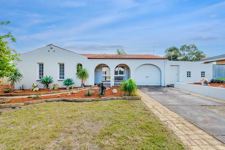63 Christmas Avenue, Orelia WA 6167