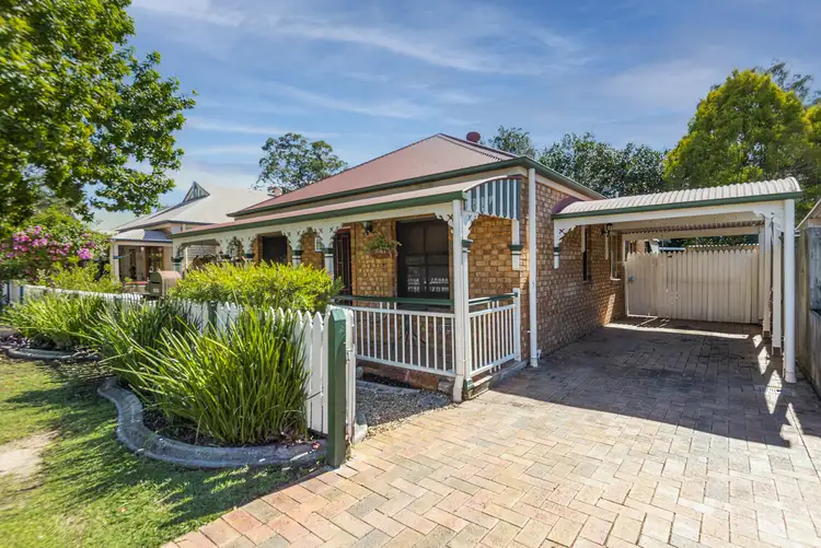 12 Bridgeman Pl, Forest Lake QLD 4078