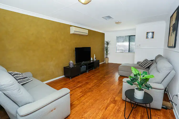 9 Scott Cres, Mount Isa QLD 4825