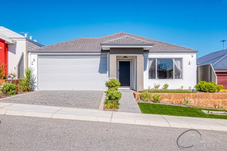 33 Tiliqua Crescent, Wandi WA 6167