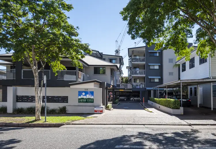 Main view of Homely unit listing, Unit 7/106 Linton St, Kangaroo Point QLD 4169
