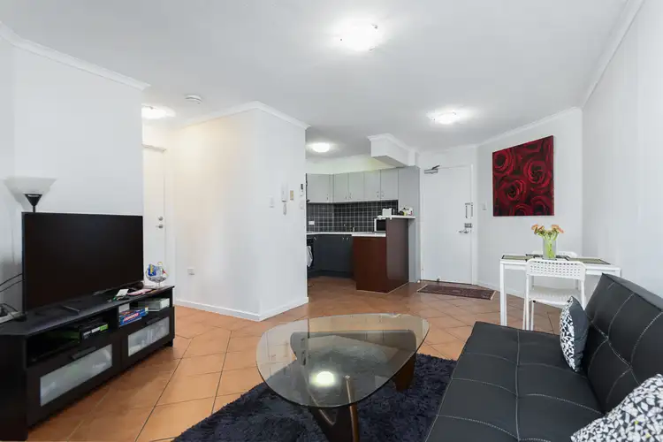 Third view of Homely unit listing, Unit 7/106 Linton St, Kangaroo Point QLD 4169