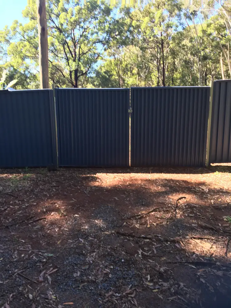 17 Glenfield Ave, Russell Island QLD 4184