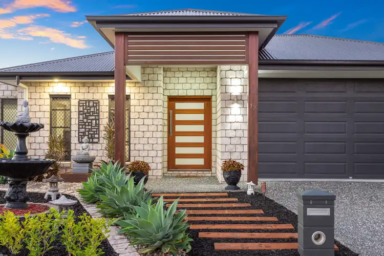 12 Mount Mee St, Park Ridge QLD 4125