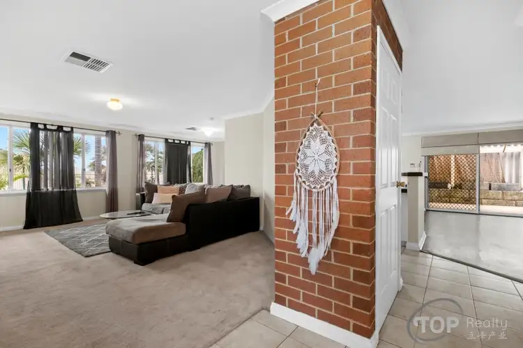 Fourth view of Homely semi-detached listing, 6A Gloucester Court, Willetton WA 6155