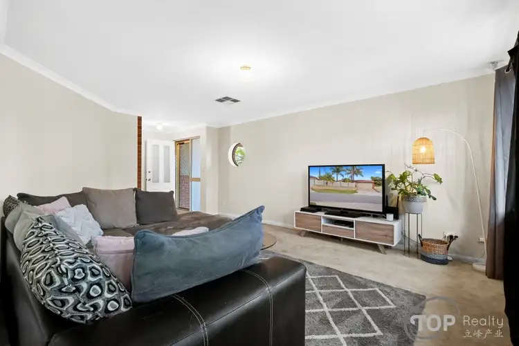 Fifth view of Homely semi-detached listing, 6A Gloucester Court, Willetton WA 6155