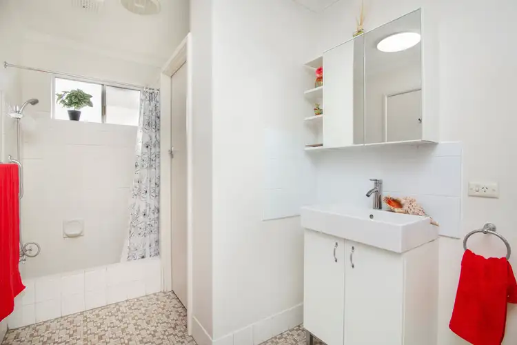 Fourth view of Homely unit listing, 10/28 Sixth Avenue, Maylands WA 6051