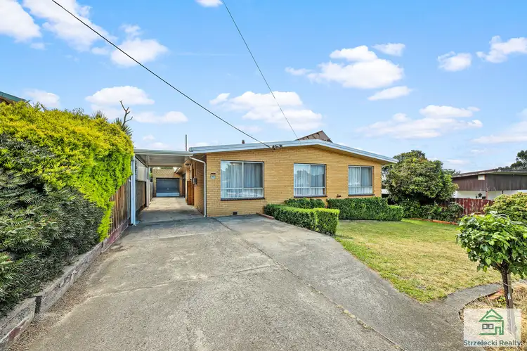 15 Guy St, Newborough VIC 3825