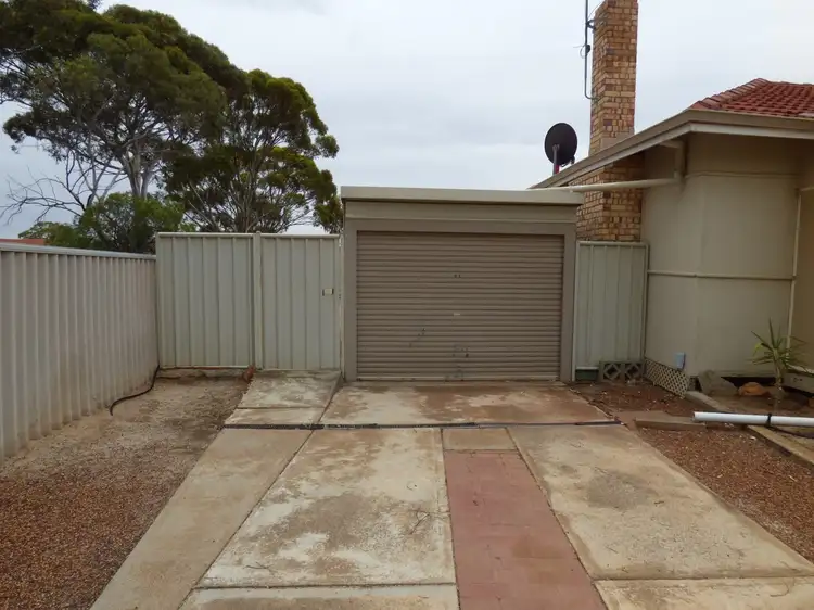 Second view of Homely house listing, 10 Lefroy St, Merredin WA 6415