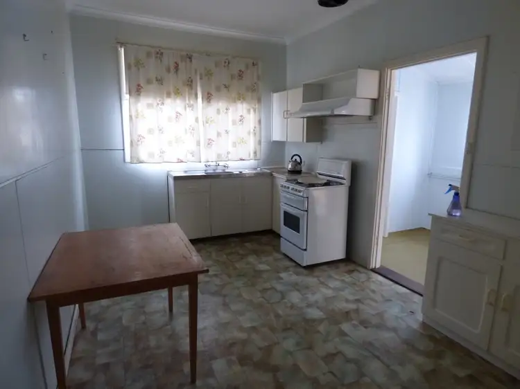 Seventh view of Homely house listing, 10 Lefroy St, Merredin WA 6415