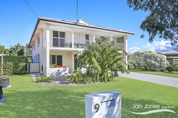 9 Porter St, Redcliffe QLD 4020