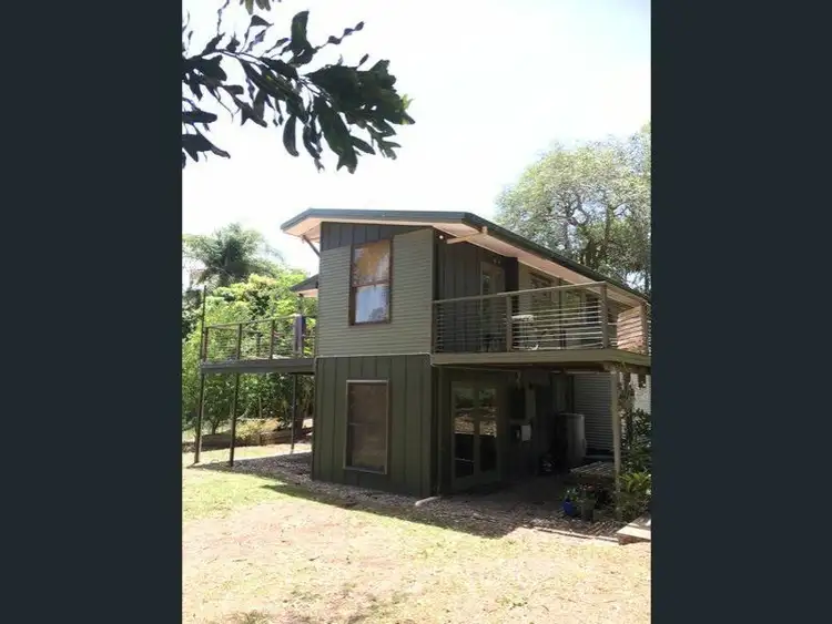 1 Western Rd, Macleay Island QLD 4184