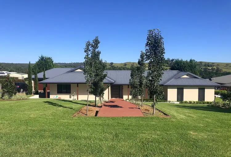 26 Stargard Cres, Picton NSW 2571