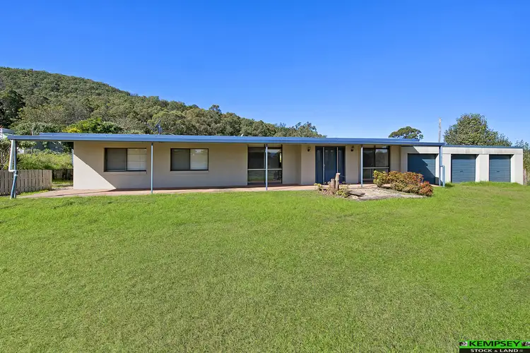 880 Armidale Rd