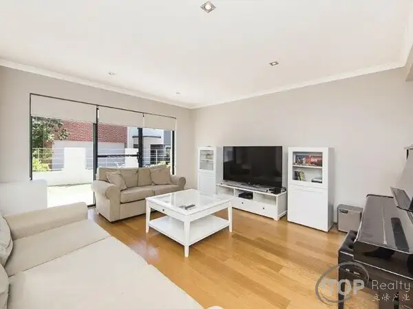 Third view of Homely unit listing, 36E Arcadia Crescent, Bateman WA 6150