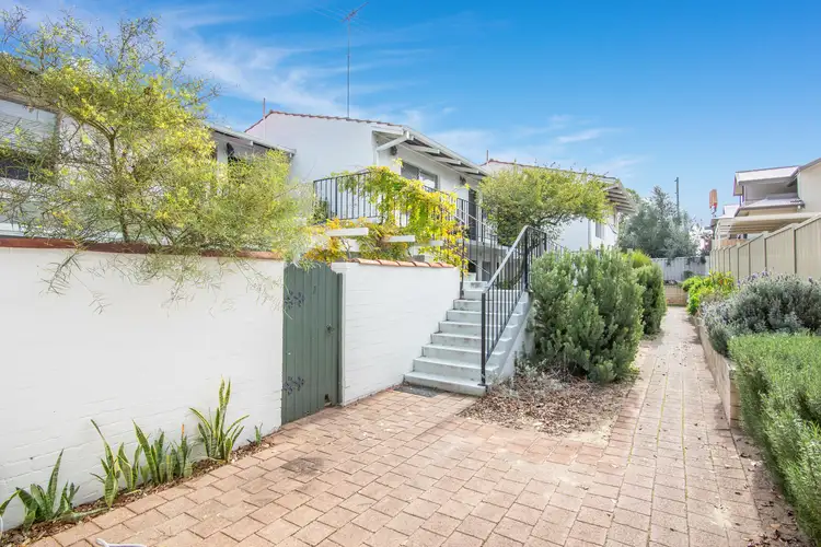 2/21 Currie St, Jolimont WA 6014