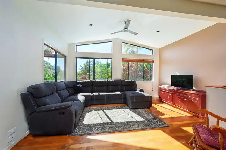 Second view of Homely house listing, 7 Namoi Glen, Ocean Shores NSW 2483