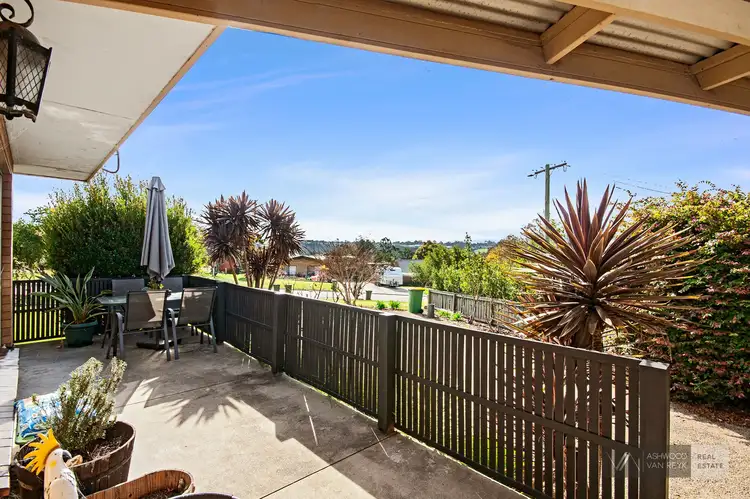 Second view of Homely house listing, 17 Pope St, Bairnsdale VIC 3875