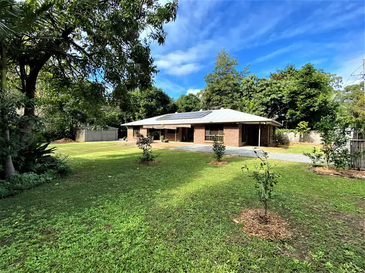4-6 Nugent St, Macleay Island QLD 4184