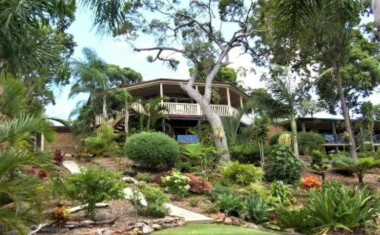 105 Beelong St, Macleay Island QLD 4184
