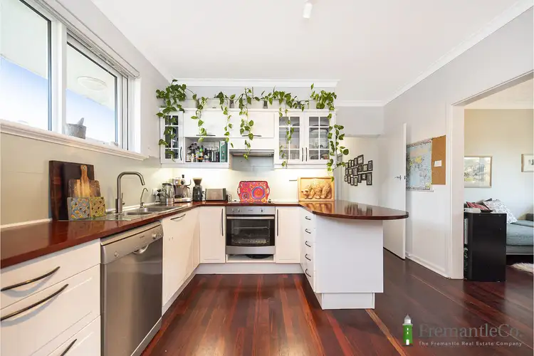 82B Hamilton Rd, Spearwood WA 6163