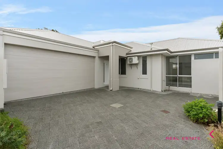 Unit 2/8 Observation Rd, Craigie WA 6025