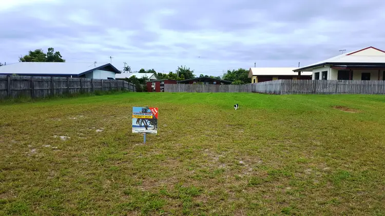 26 Taylor St, Kurrimine Beach QLD 4871