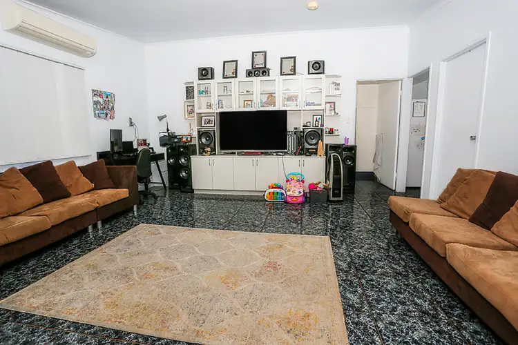 21 Fifth Avenue, Mount Isa QLD 4825