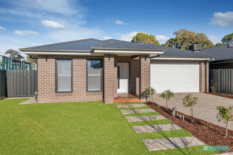 13 Tussock Dr, White Hills VIC 3550