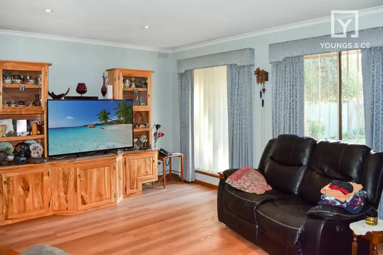 Second view of Homely house listing, 10 Clydesdale Ct, Mooroopna VIC 3629
